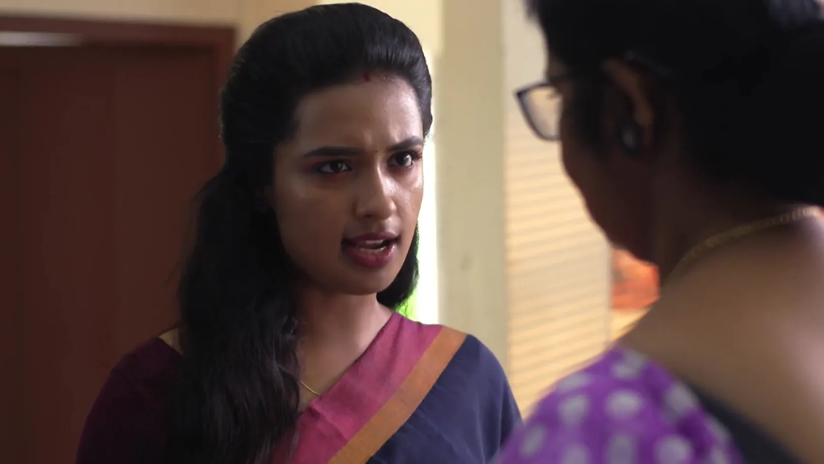 Kudumbashree Sharada - November 18, 2025 - Webisode 18th November 2025 Webisode