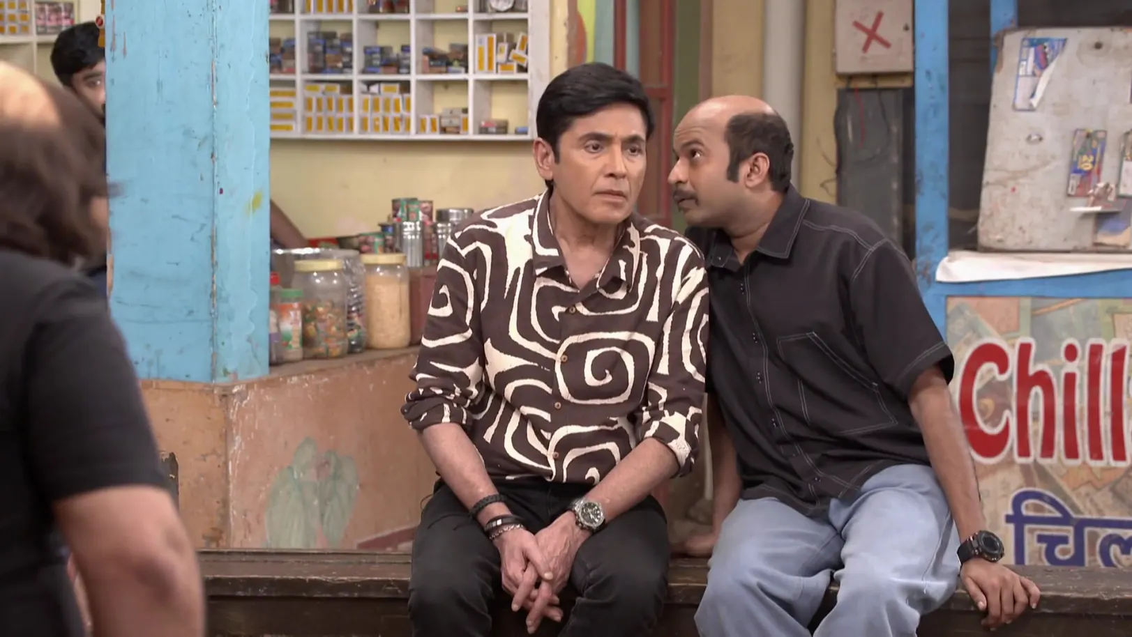 Vibhuti Runs into His Old Friend - Bhabi Ji Ghar Par Hai 