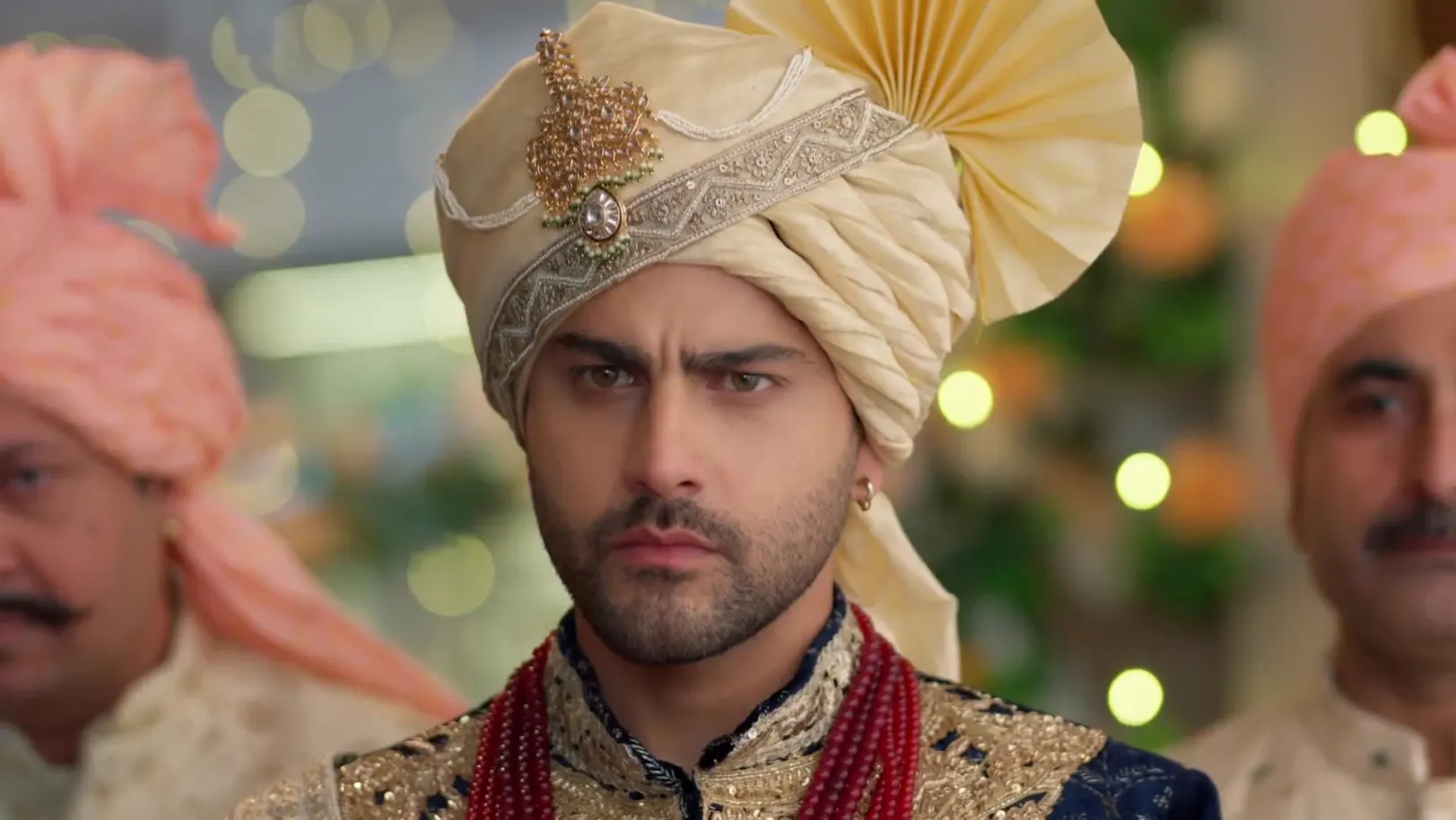 Avinash and Hanumant Escape from Karanveer's Captivity 19th November 2025 Webisode Avinash and Hanumant Escape from Karanveer's Captivity 19th November 2025 Webisode