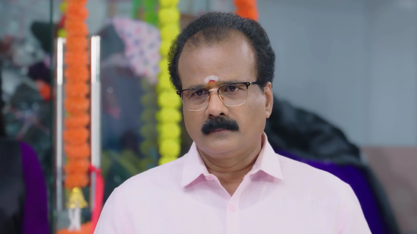 Viji Fumes to See Maaran's Family 24th November 2025 Webisode