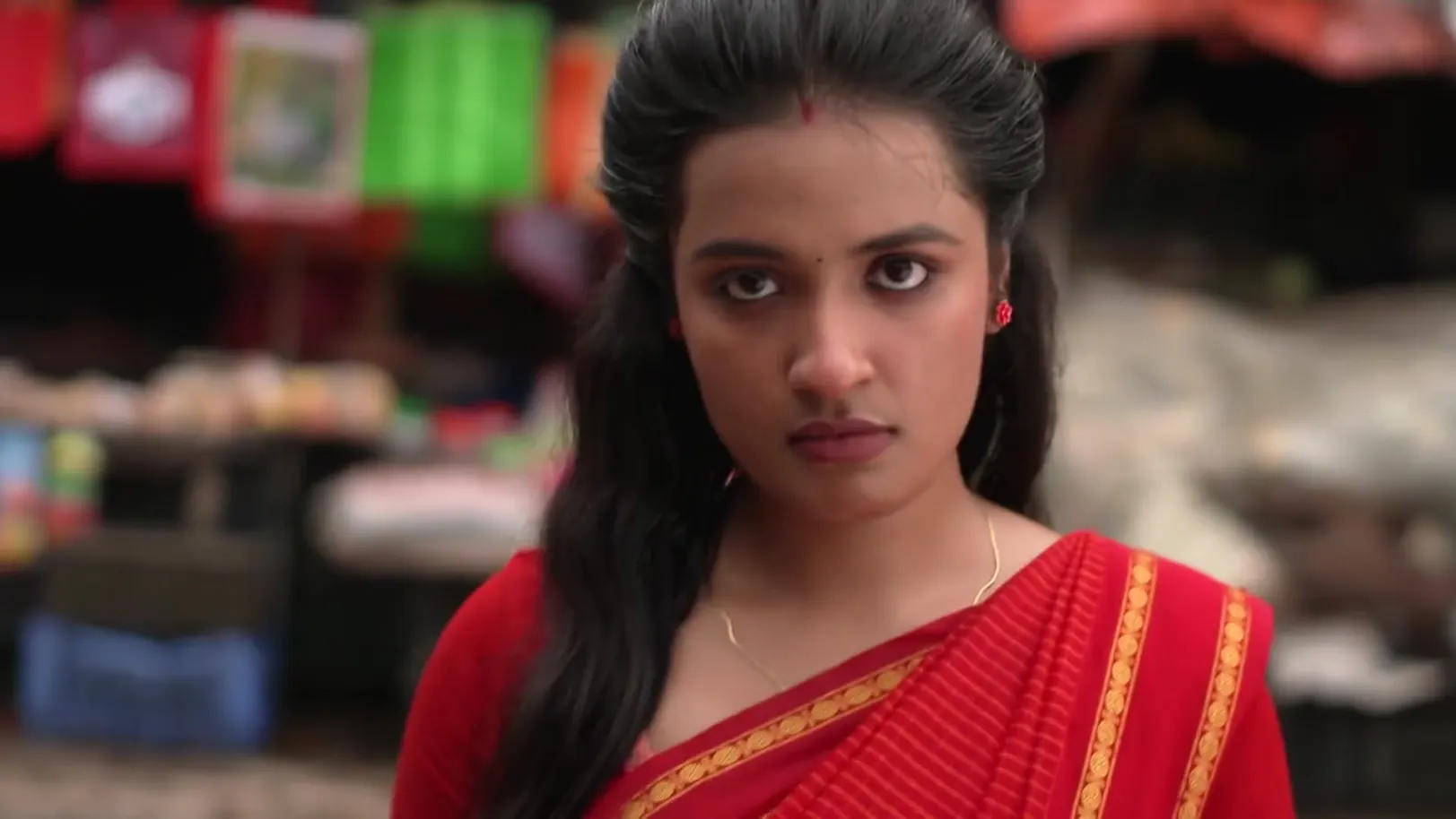 Shalini Arrives at the Market - Kudumbashree Sharada 