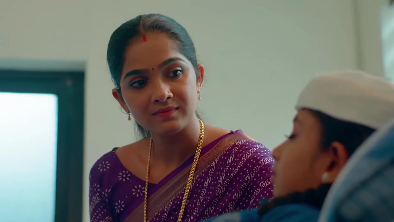 Chippy Has a Word with Archana - Mangalyam 