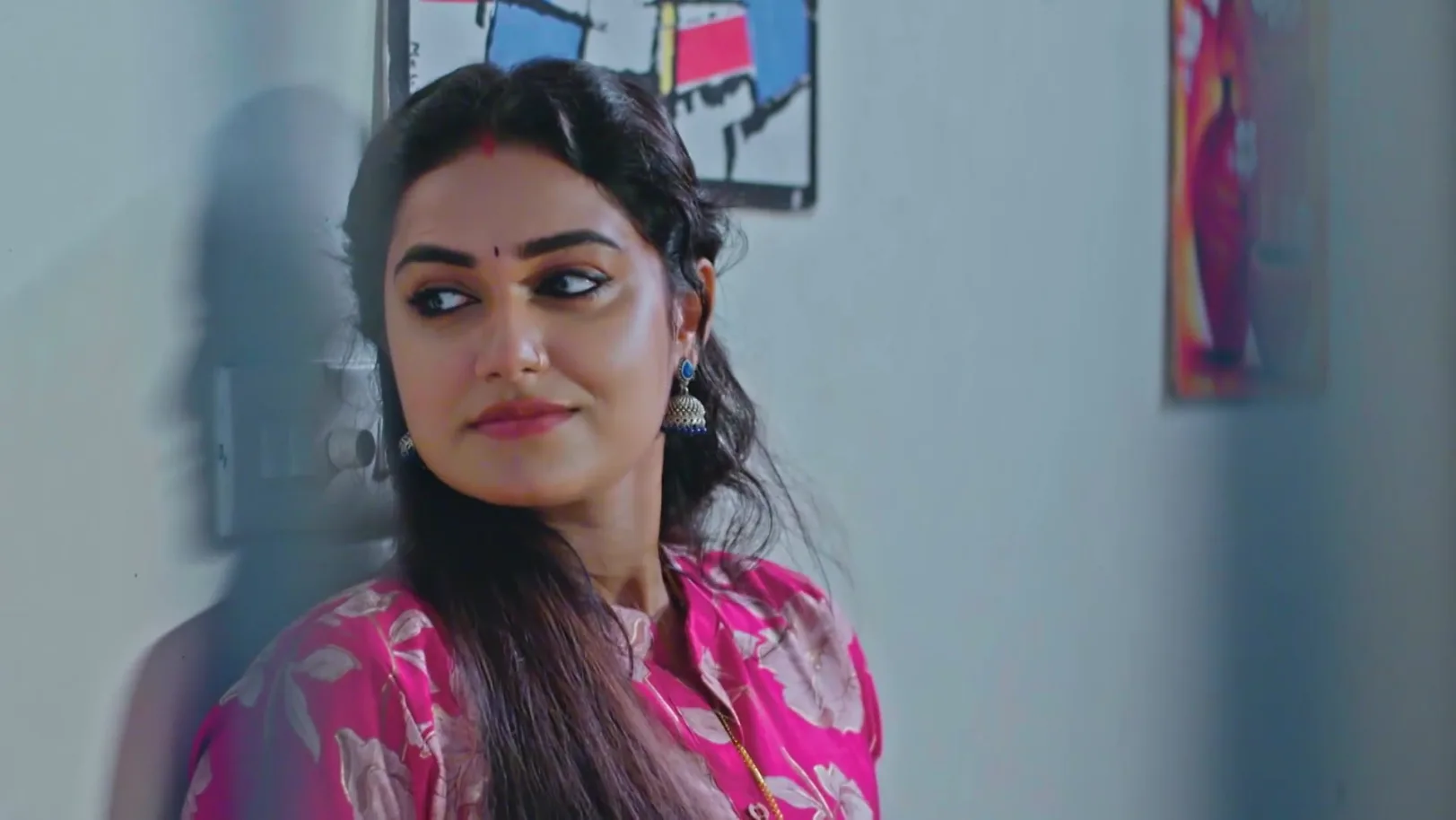 Radhika Decides to Teach Kalpana a Lesson - Snehapoorvam Shyama 