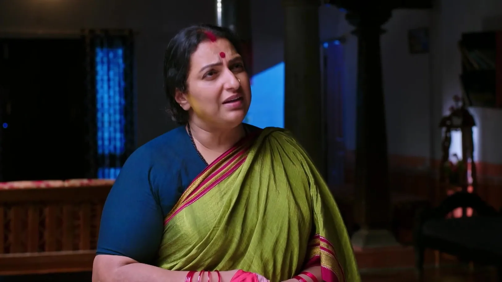 Gym Seena Speaks Rudely with Sharada - Annayya 