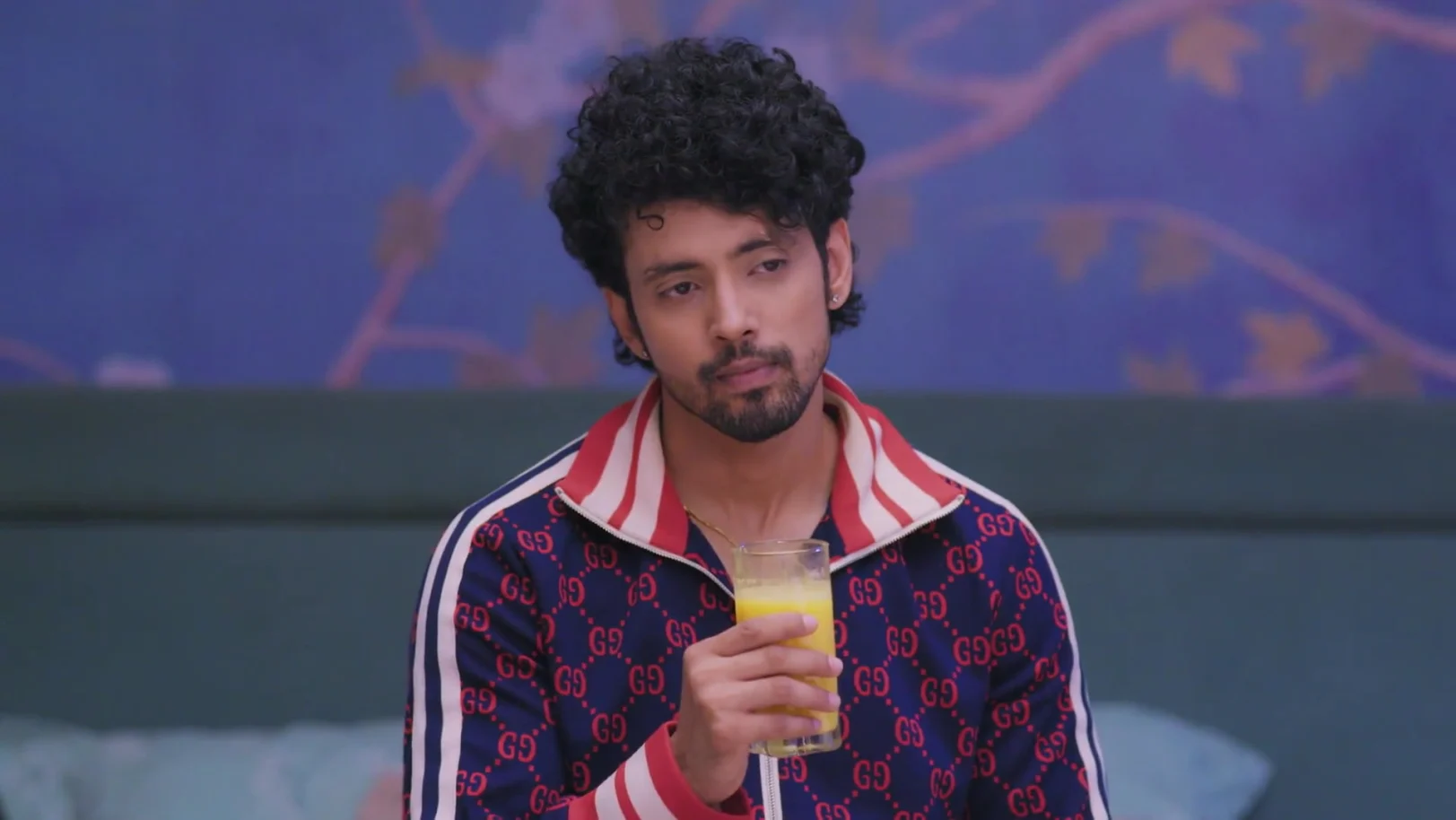 Pratik Gets Suspicious of Smita 29th November 2025 Webisode Pratik Gets Suspicious of Smita 29th November 2025 Webisode