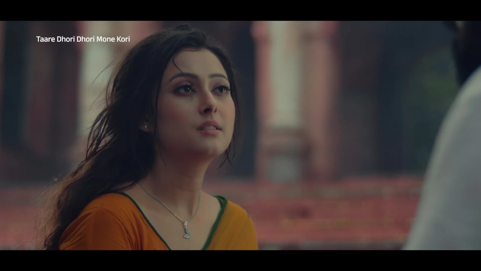 Taare Dhori Dhori Mone Kori - Promo