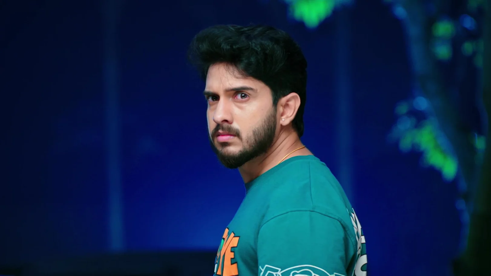 Sanjay Questions Karna's Character - Karna - Promo Sanjay Questions Karna's Character - Karna - Promo