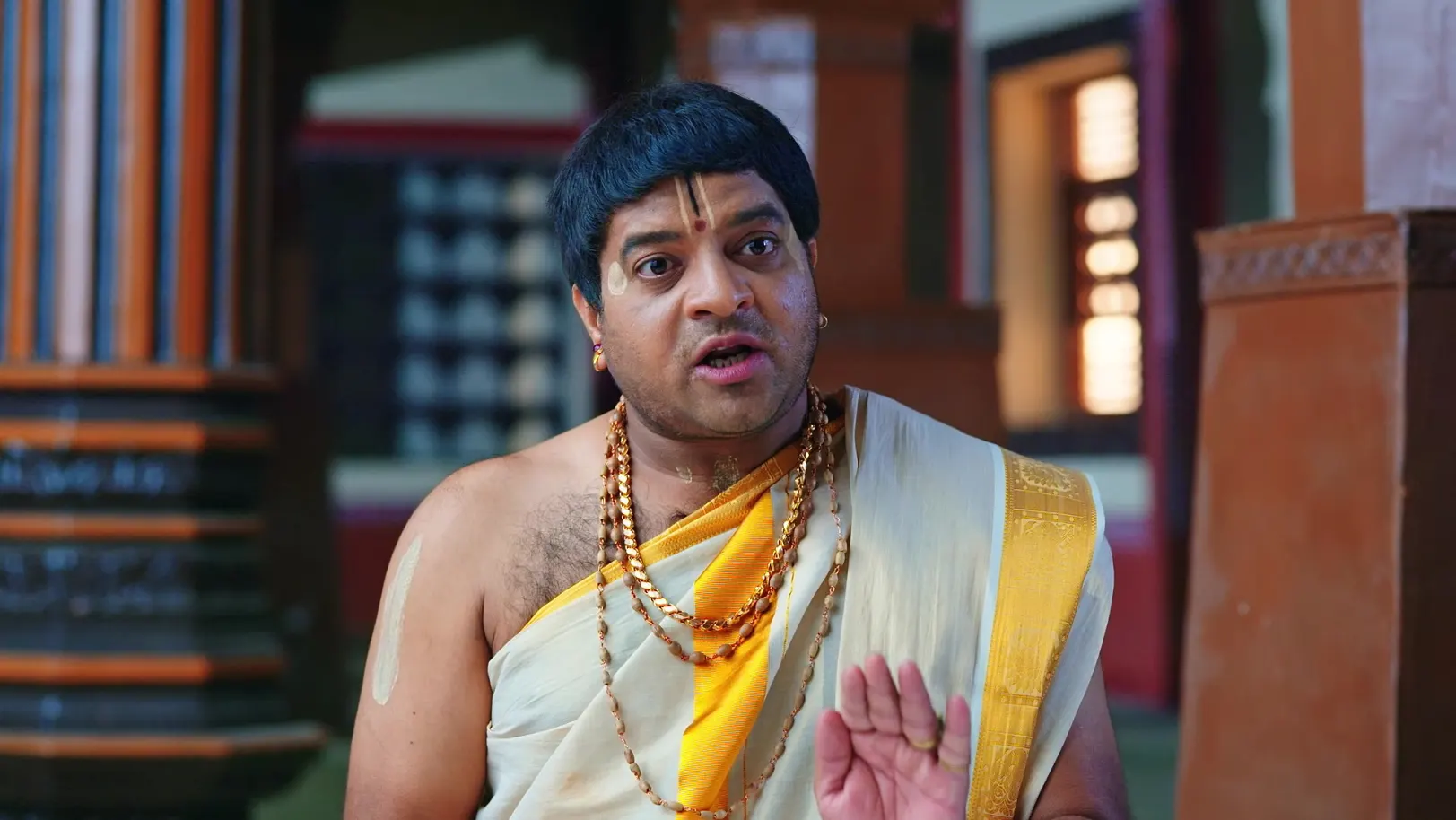 Gopika's Positive Encounter with a Girl - Sri Raghavendra Mahathme - Promo Gopika's Positive Encounter with a Girl - Sri Raghavendra Mahathme - Promo