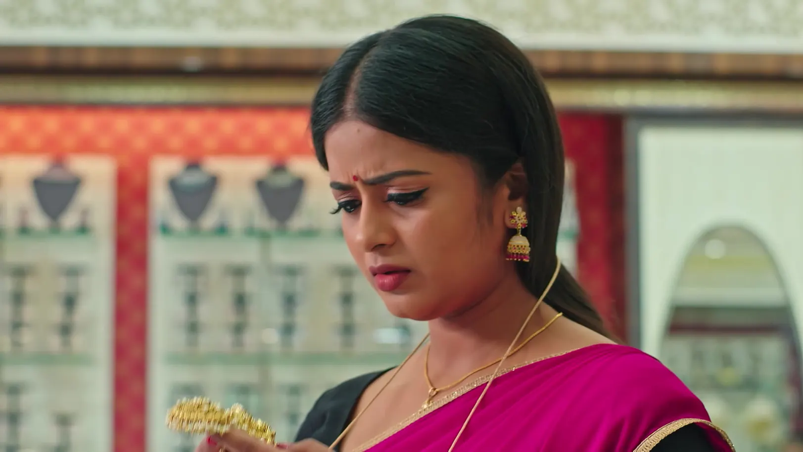 Aval Varuvala - November 28, 2025 - Episode Spoiler