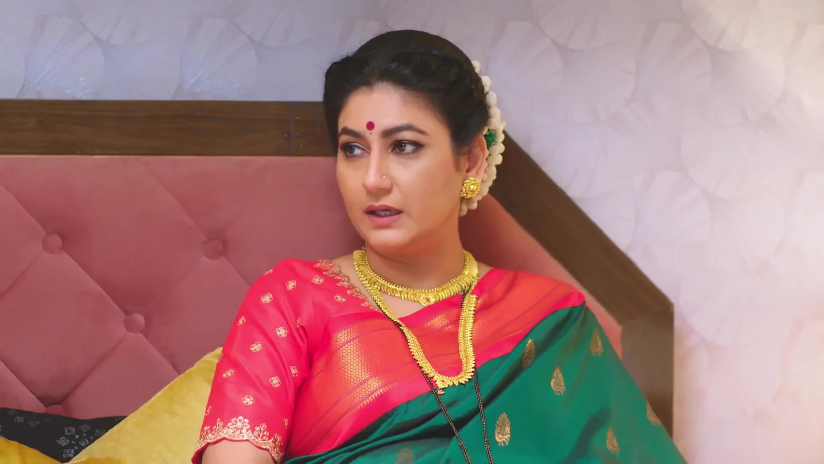 Paaru - December 02, 2025 - Webisode 2nd December 2025 Webisode Paaru - December 02, 2025 - Webisode 2nd December 2025 Webisode