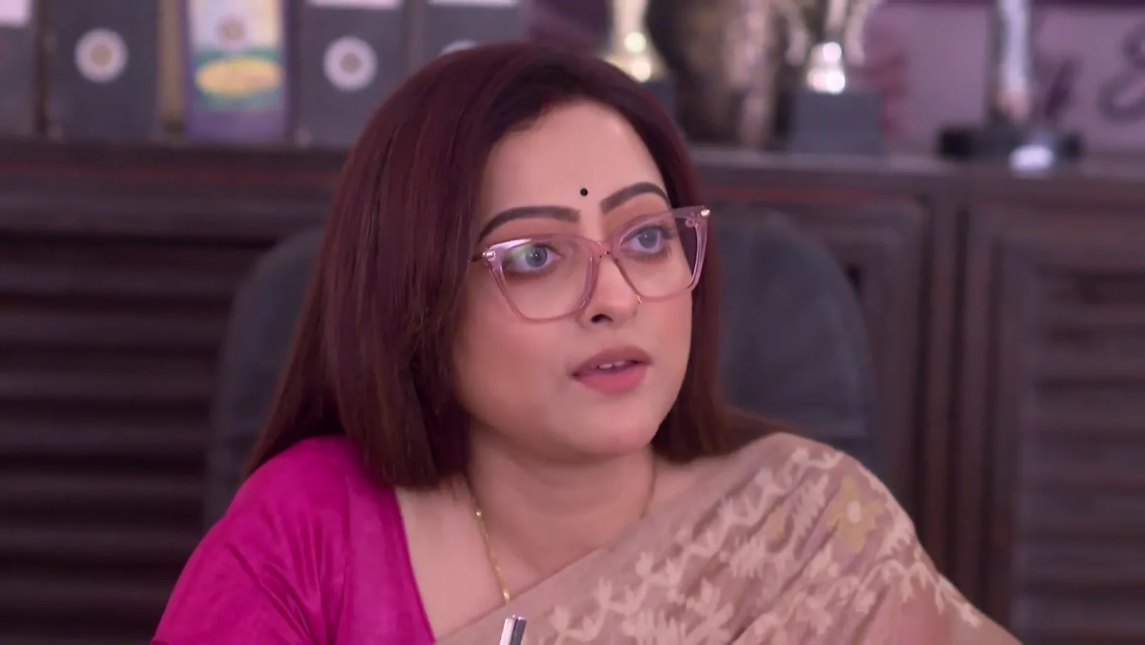 Koushiki Asks Menon to Watch Over Durga 6th December 2025 Webisode Koushiki Asks Menon to Watch Over Durga 6th December 2025 Webisode