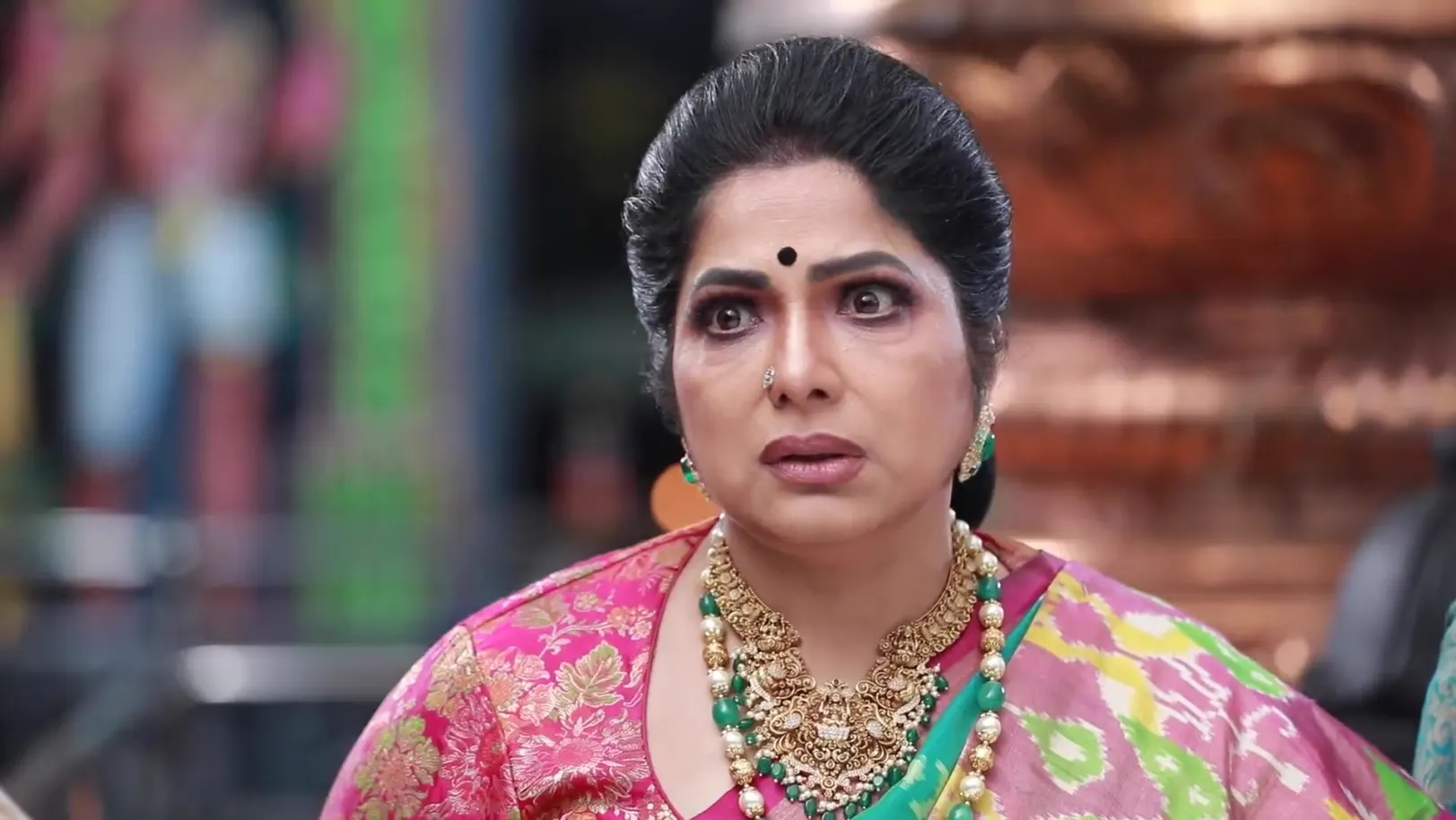 Janakambal Scolds Ganeshan - Varisu 