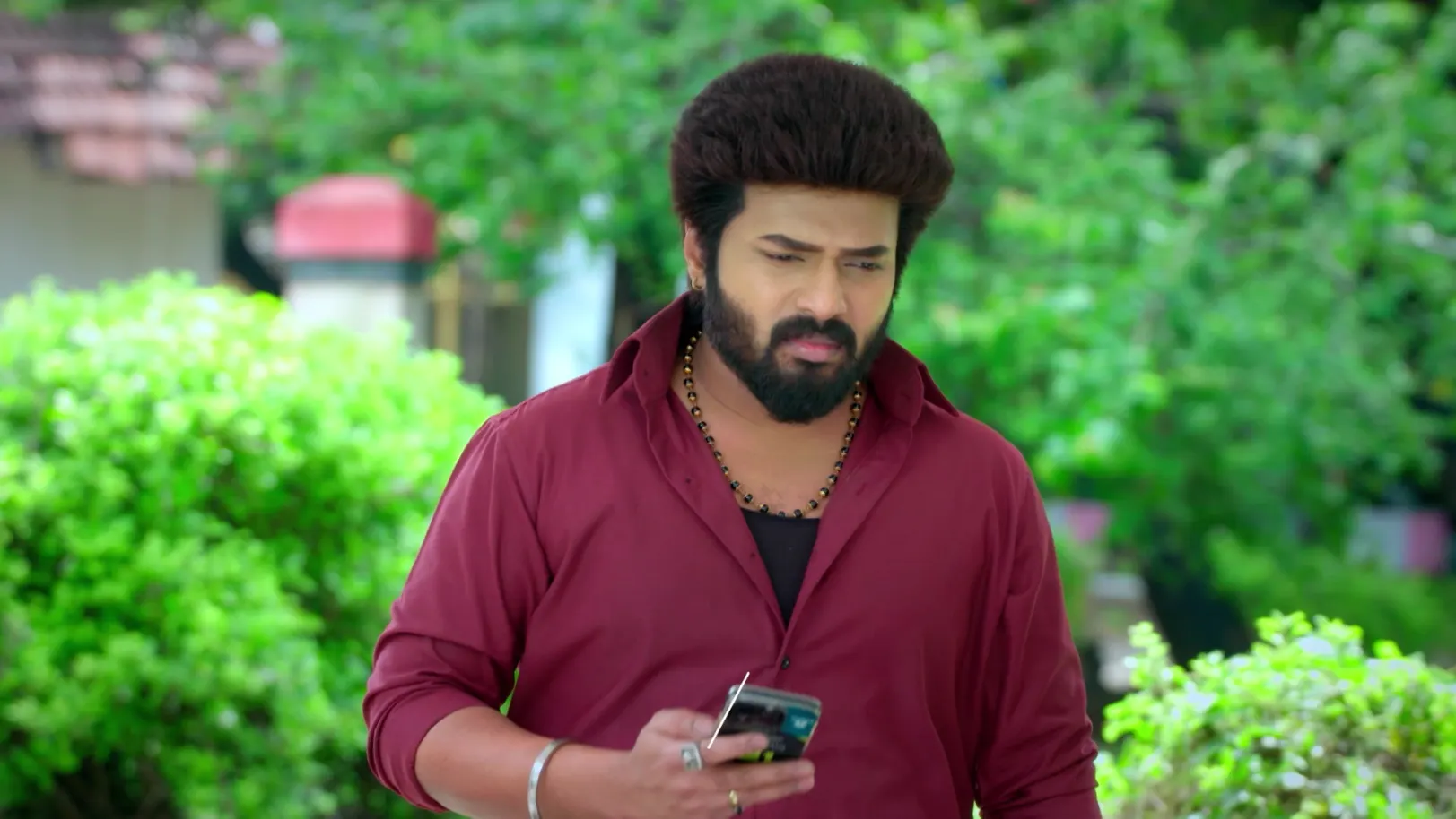 Karthigai Deepam - December 06, 2025 - Episode Spoiler