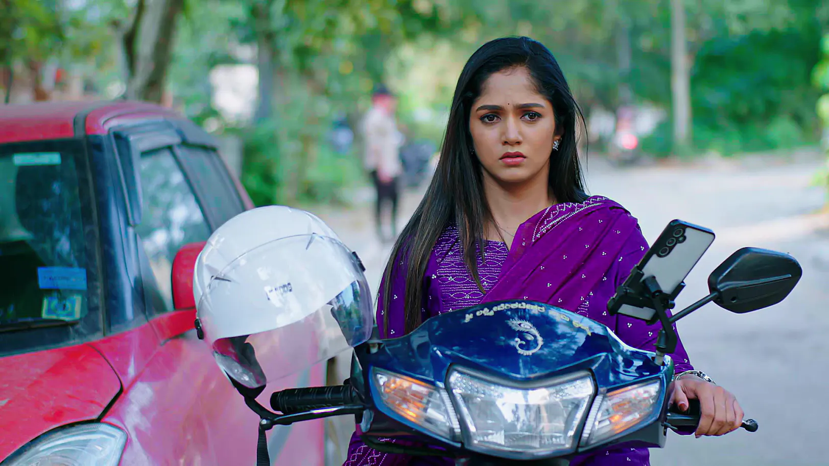 Nidhi Is Stunned to See Tejas - Karna - Promo