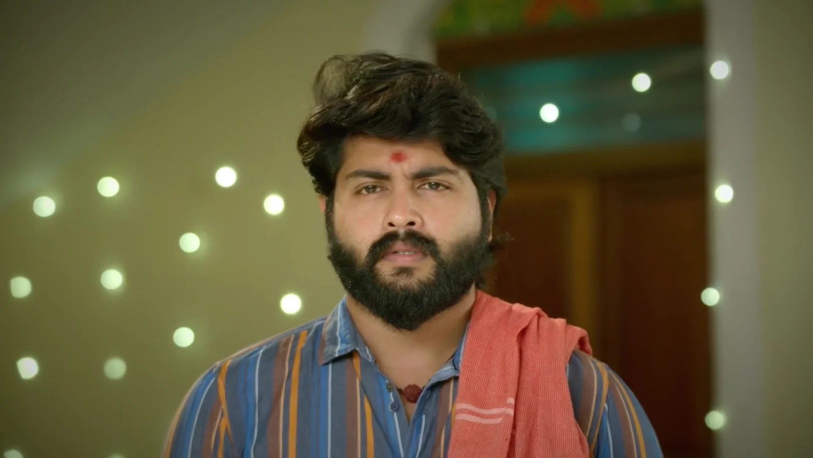 Valli and Kanmani Pray for Raghavan 24th December 2025 Webisode Valli and Kanmani Pray for Raghavan 24th December 2025 Webisode