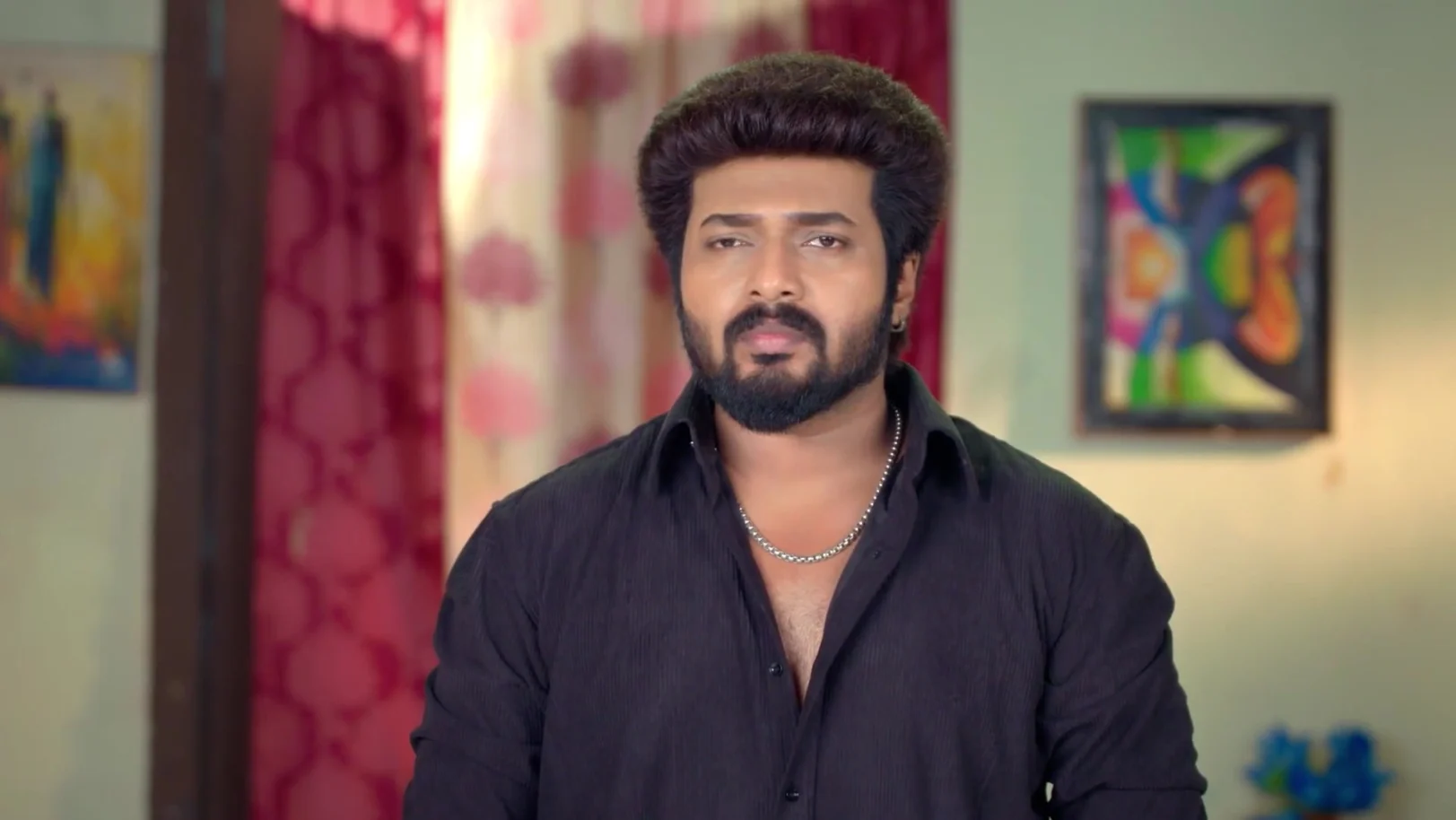 Chamundeshwari's Act Upsets Karthikeyan - Karthigai Deepam 