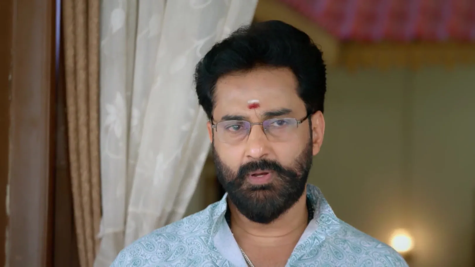 Raghuram Belittles Kathir 