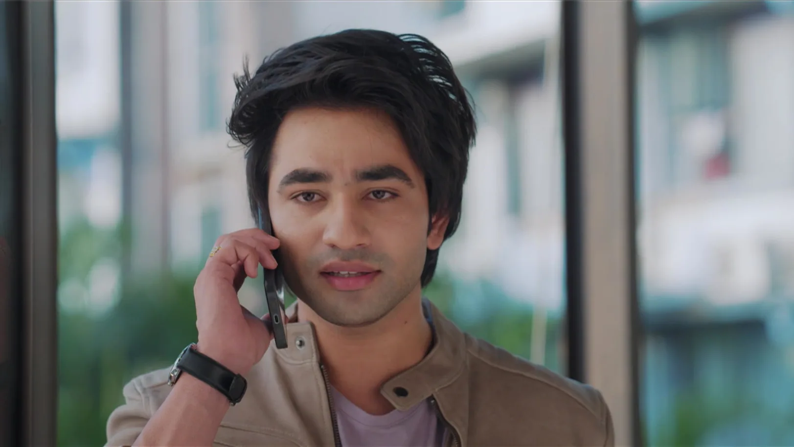 Jaane Anjaane Hum Mile - 25 December, 2025