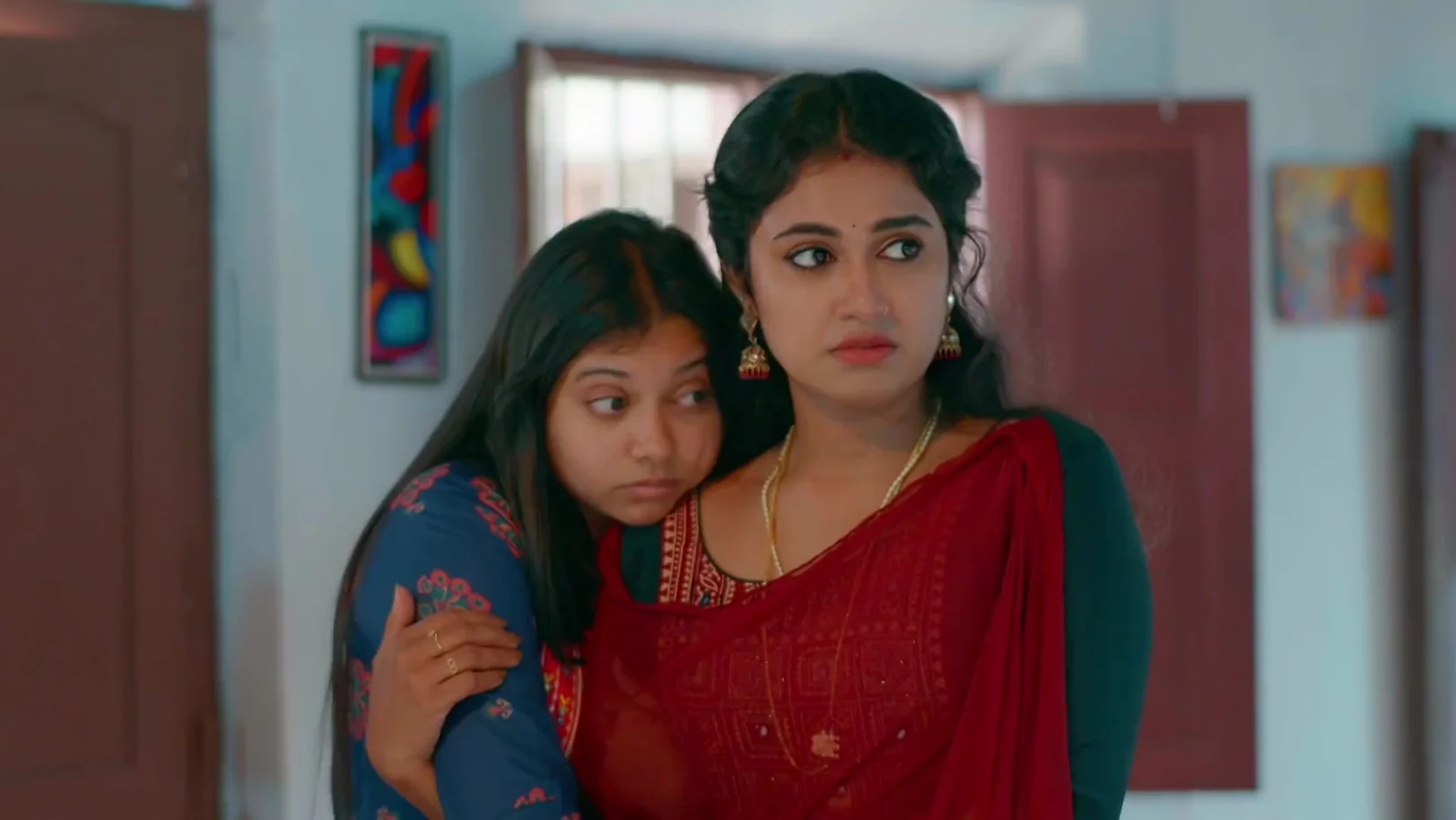 Priyanka Stages an Act - Snehapoorvam Shyama 