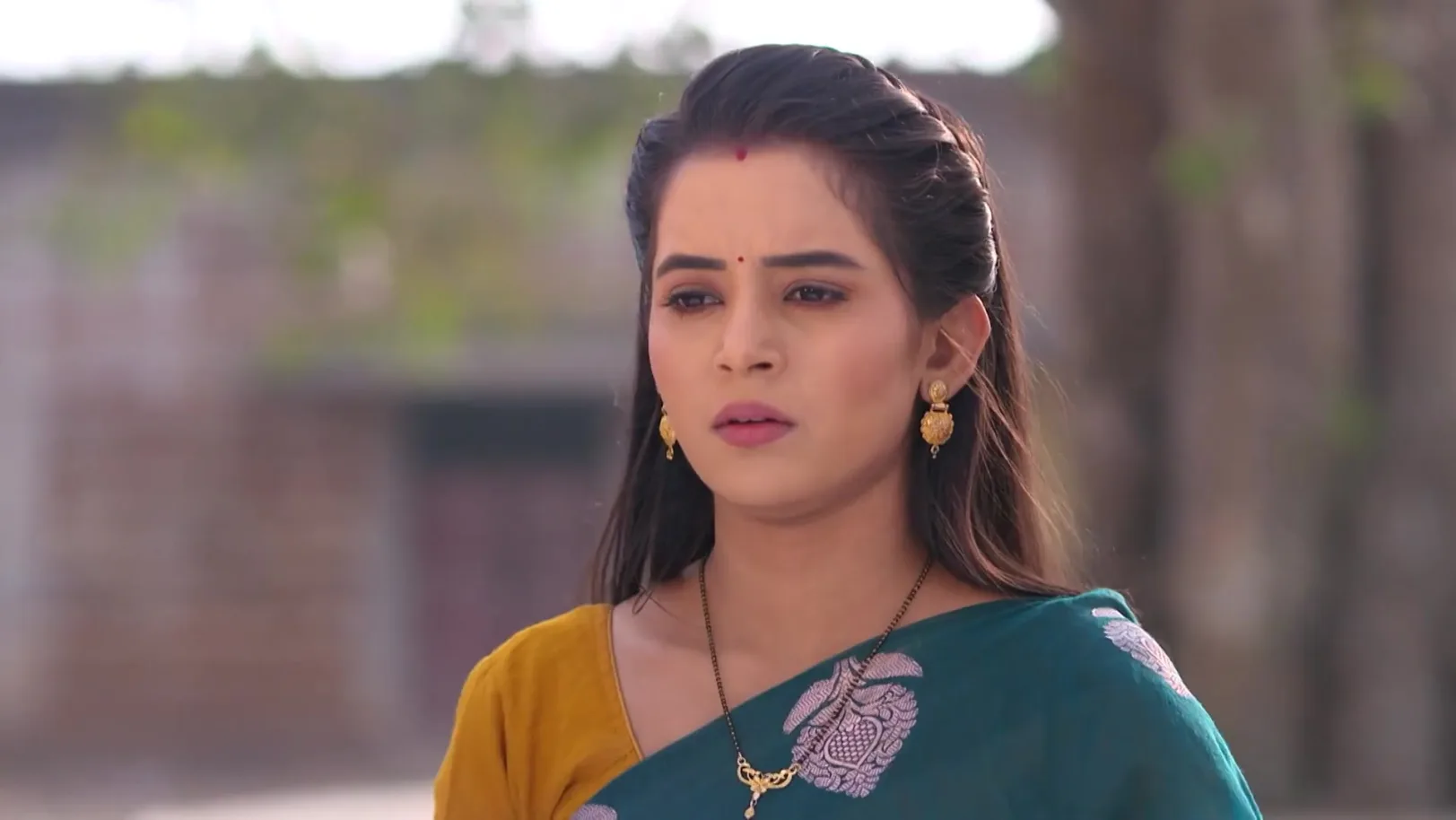 Mani Requests a Priest - Tu Khara Mun Chaai Mani Requests a Priest - Tu Khara Mun Chaai