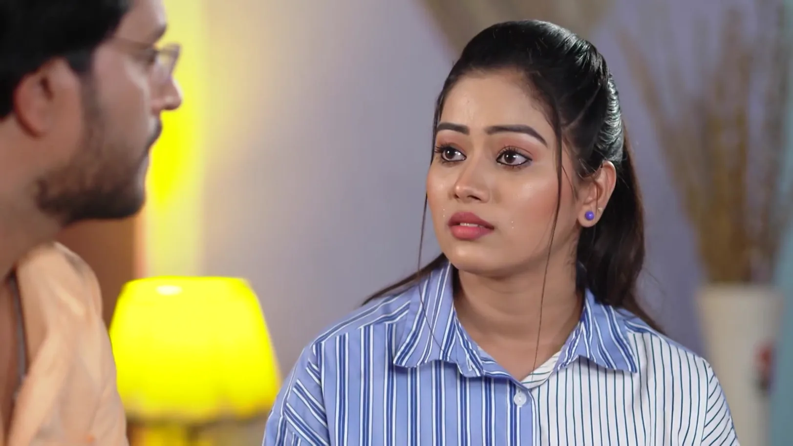 Akansha Instigates Nilesh - Tuma Bina 