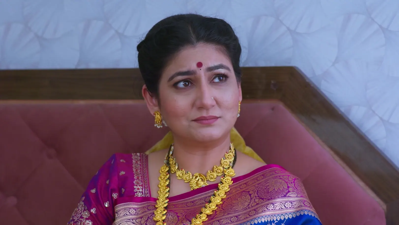Ahilya Devi Expresses Her Regret To Shrikant - Paaru 