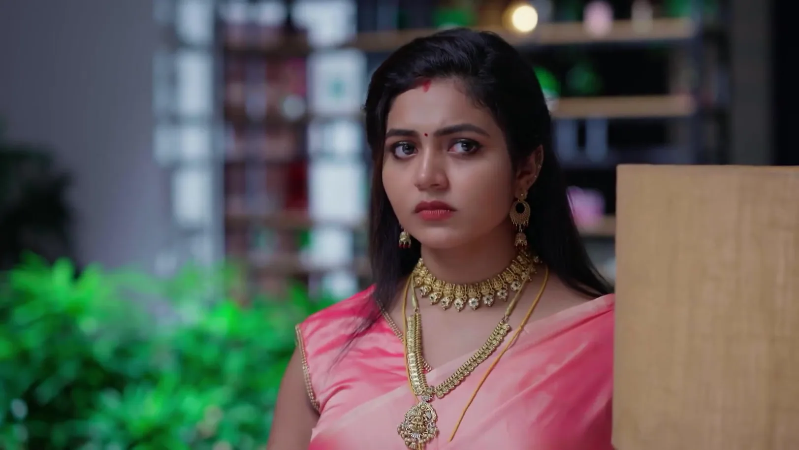 Akshita Overhears Chandramathi's Uncle's Conversation - Durga Akshita Overhears Chandramathi's Uncle's Conversation - Durga