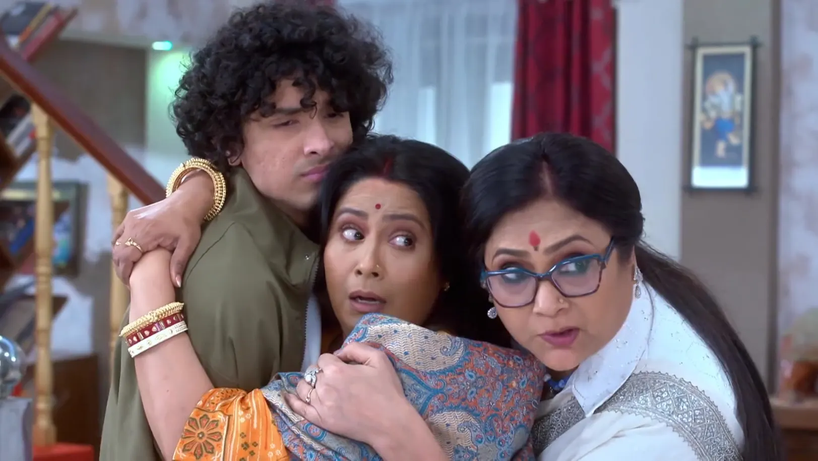 Sakshi Rejects Rajrani - Besh Korechi Prem Korechi 