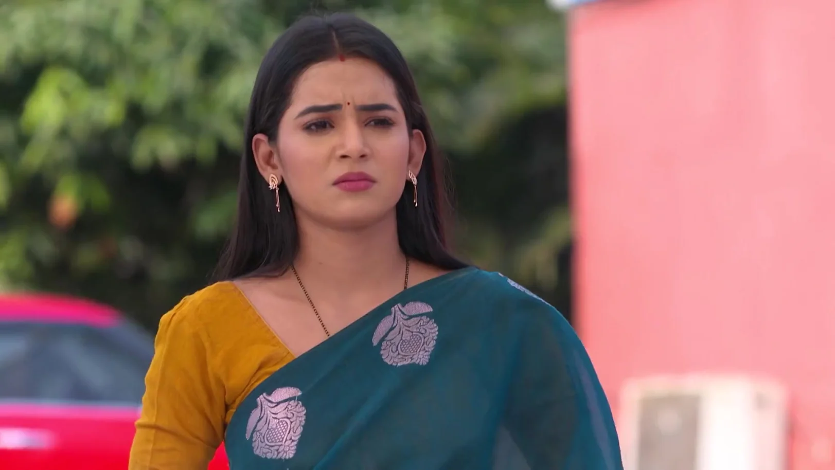 Abhi Reassures Mani - Tu Khara Mun Chaai 