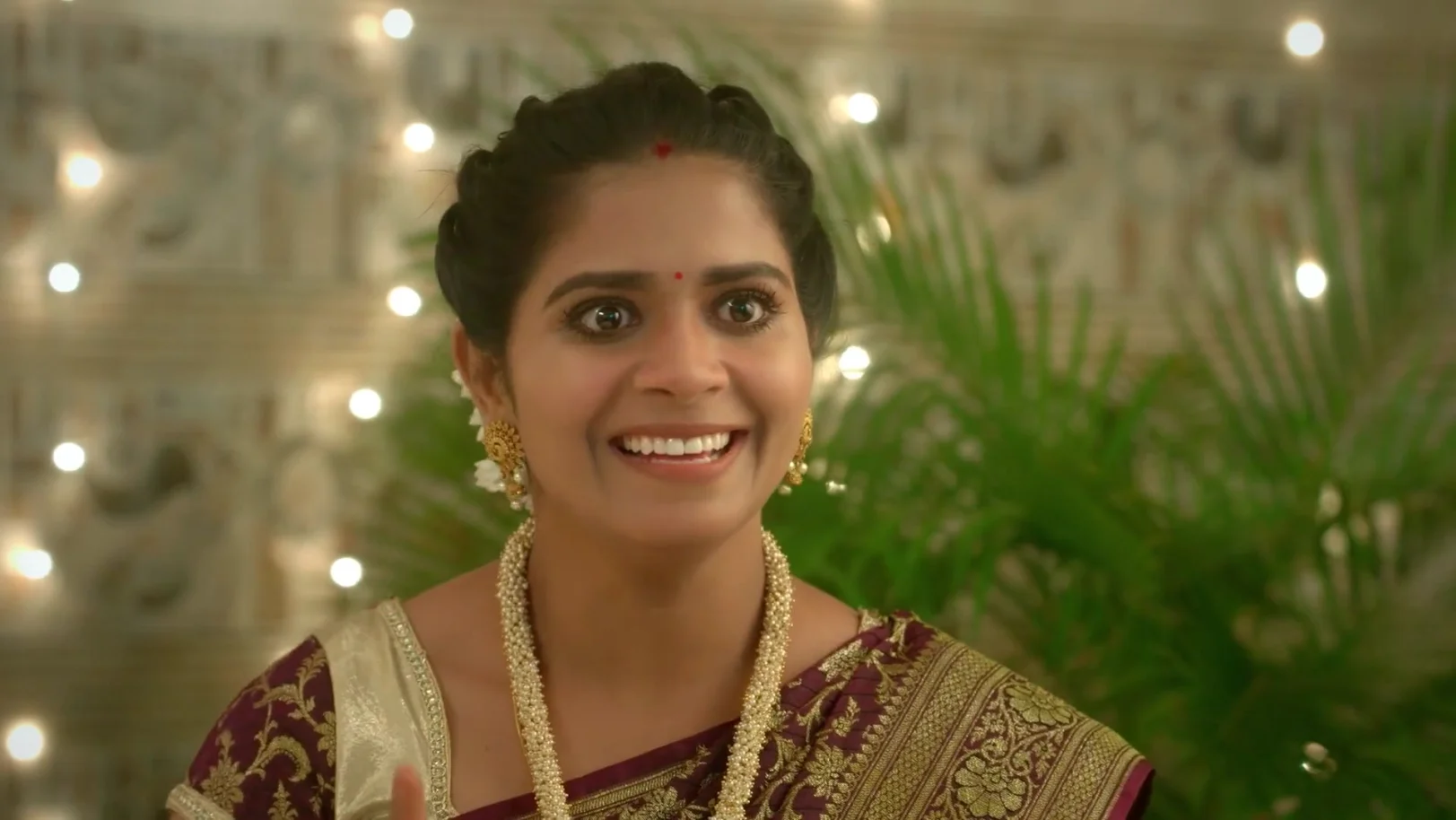 Jayanthi Offers Karna Spiked Milk - Chinnan Siru Kiliye 