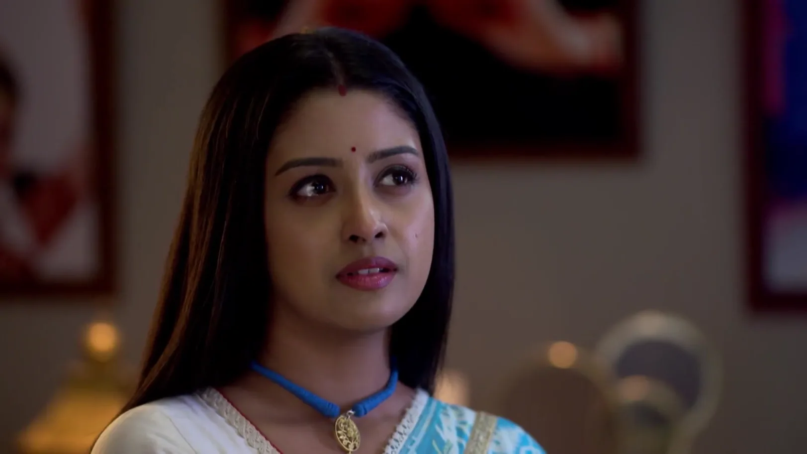 Parul Teases Poushali - Parineeta 