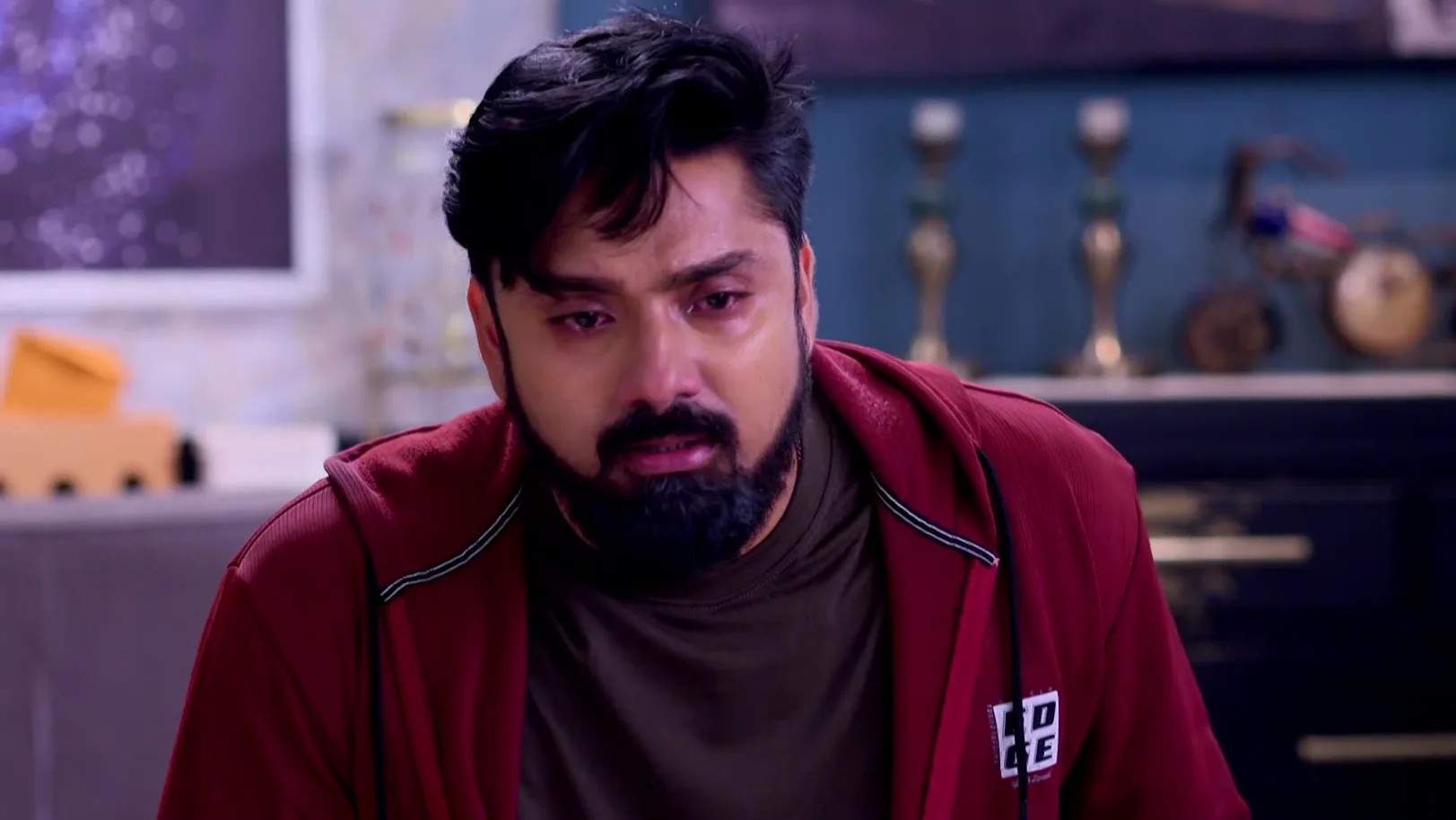 Jay Jay Warns Shakyajit - Tui Amar Hero 