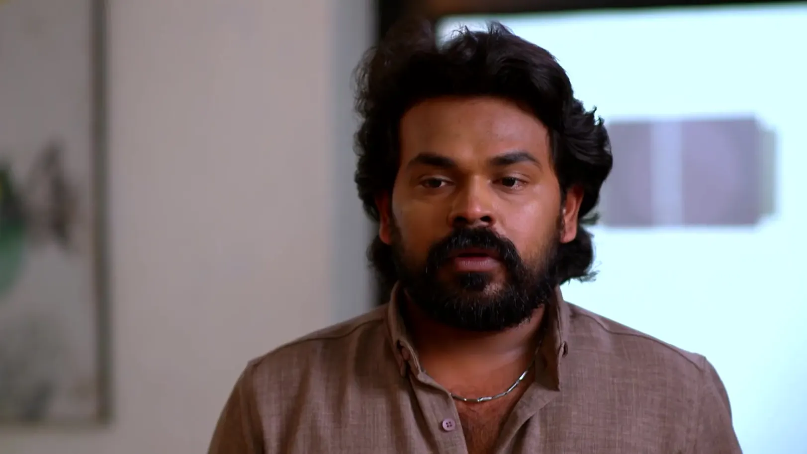 Kamalan Tells Shalini about Vishnu - Kudumbashree Sharada 