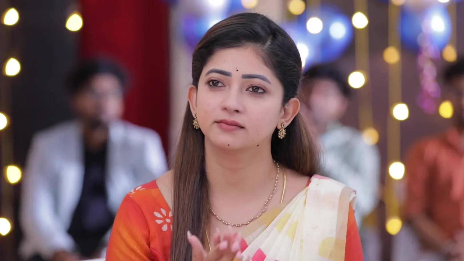 Mithra Shares Her Plan with Dhurai - Idhayam Mithra Shares Her Plan with Dhurai - Idhayam