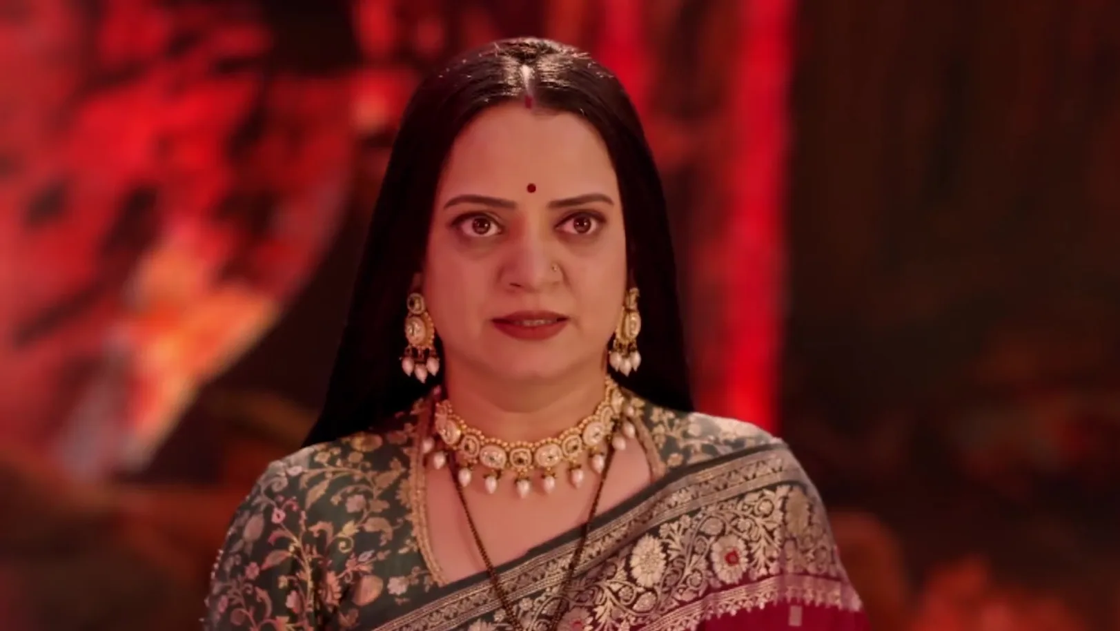 Marjari Asks Manjiri To Perform a Ritual - Tula Japnar Aahe 