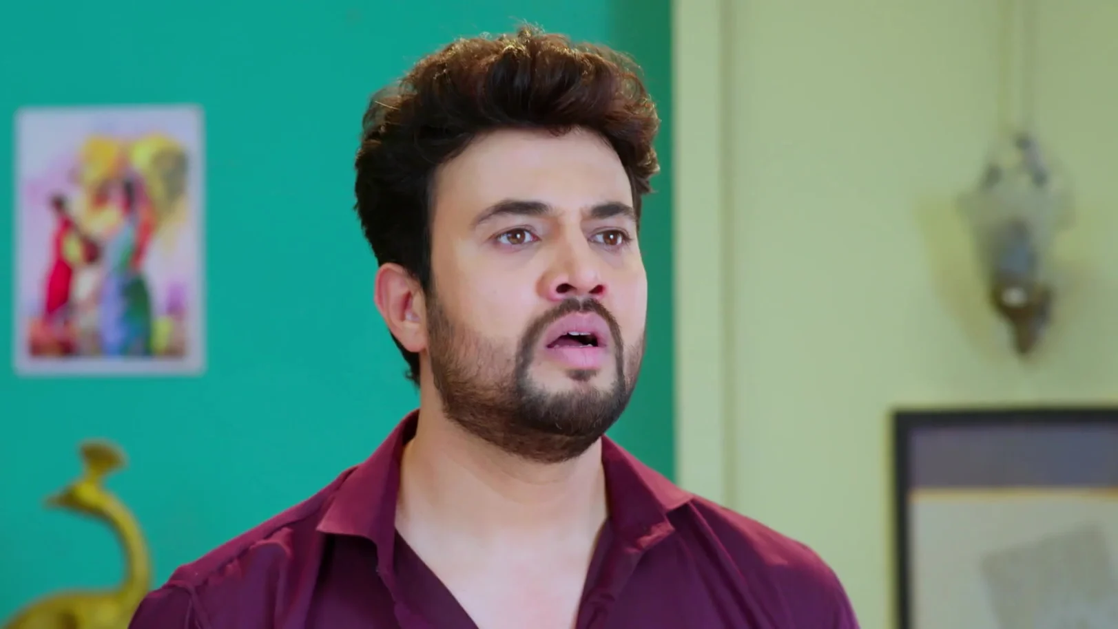 Guruji Says that Aditya’s Life is in Danger - Paaru 