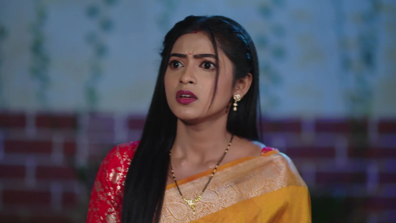 Smruti Receives a Document - Bhagya Rekha Smruti Receives a Document - Bhagya Rekha