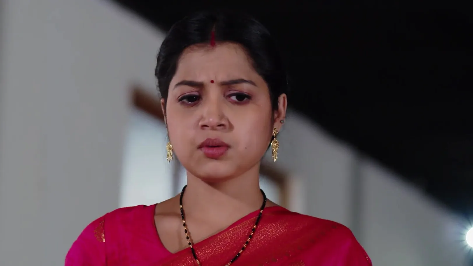 Shalini's Whereabouts Surprise Archana - Sathi Sata Janmara Shalini's Whereabouts Surprise Archana - Sathi Sata Janmara