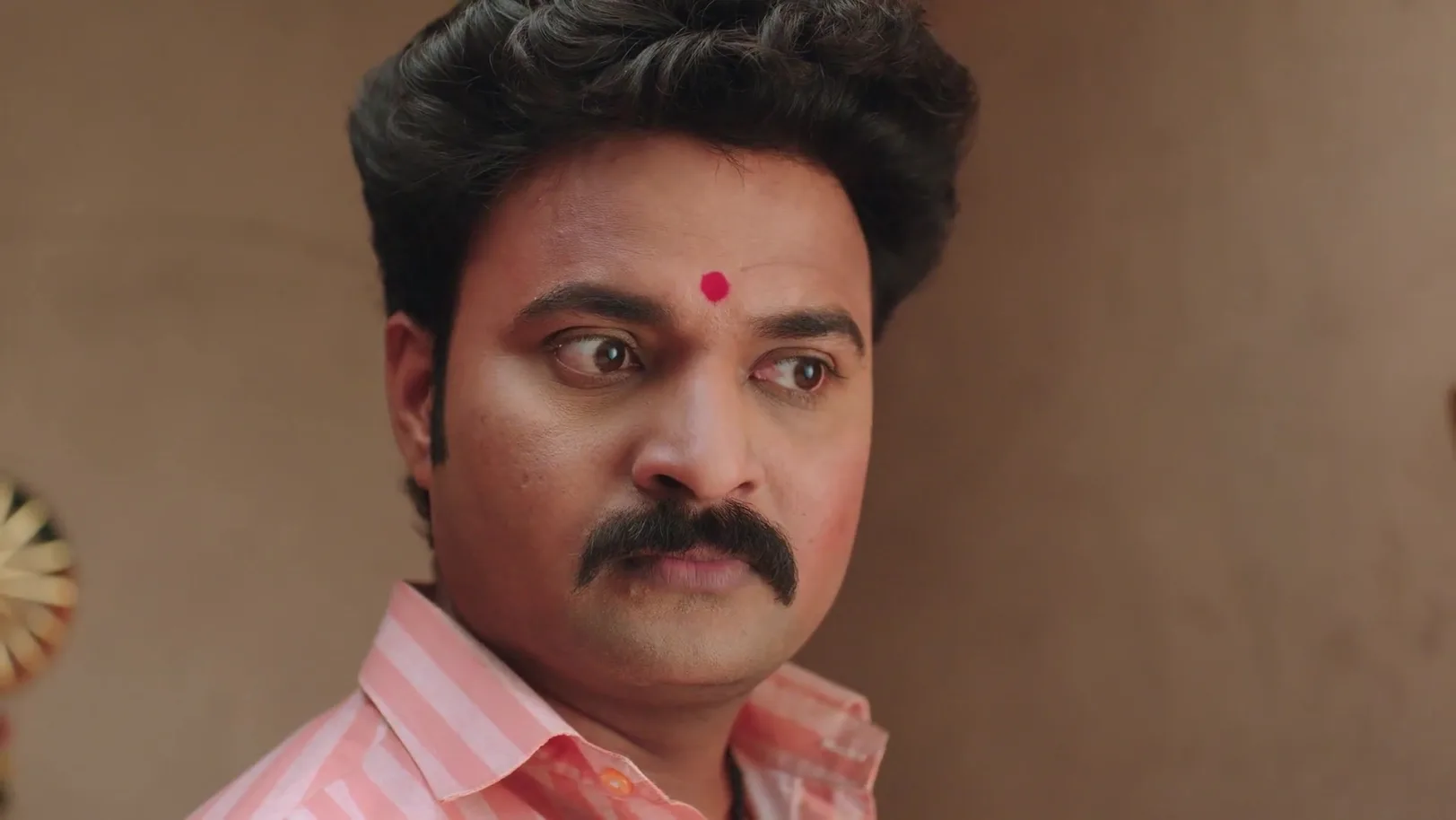 Lali Expresses Her Fear To Gopal - Devmanus Madhla Adhyay 