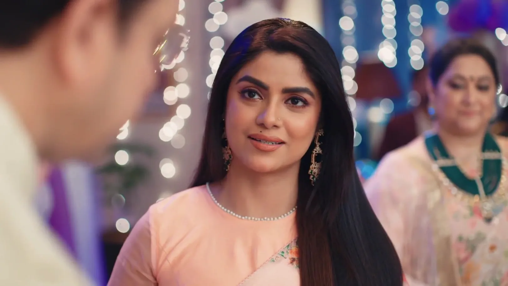 Jagadhatri Senses Danger in the Party 12th February 2026 Webisode Jagadhatri Senses Danger in the Party 12th February 2026 Webisode