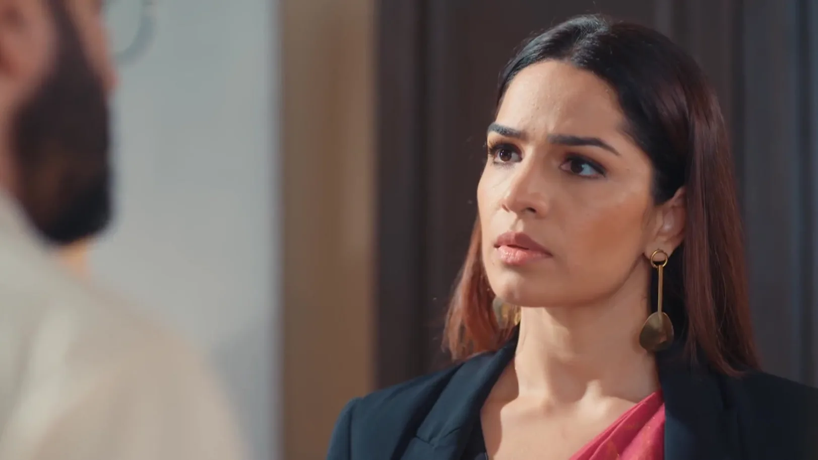 Sharad Stops Sakshi from Coming Close to Him - Jagadhatri Sharad Stops Sakshi from Coming Close to Him - Jagadhatri