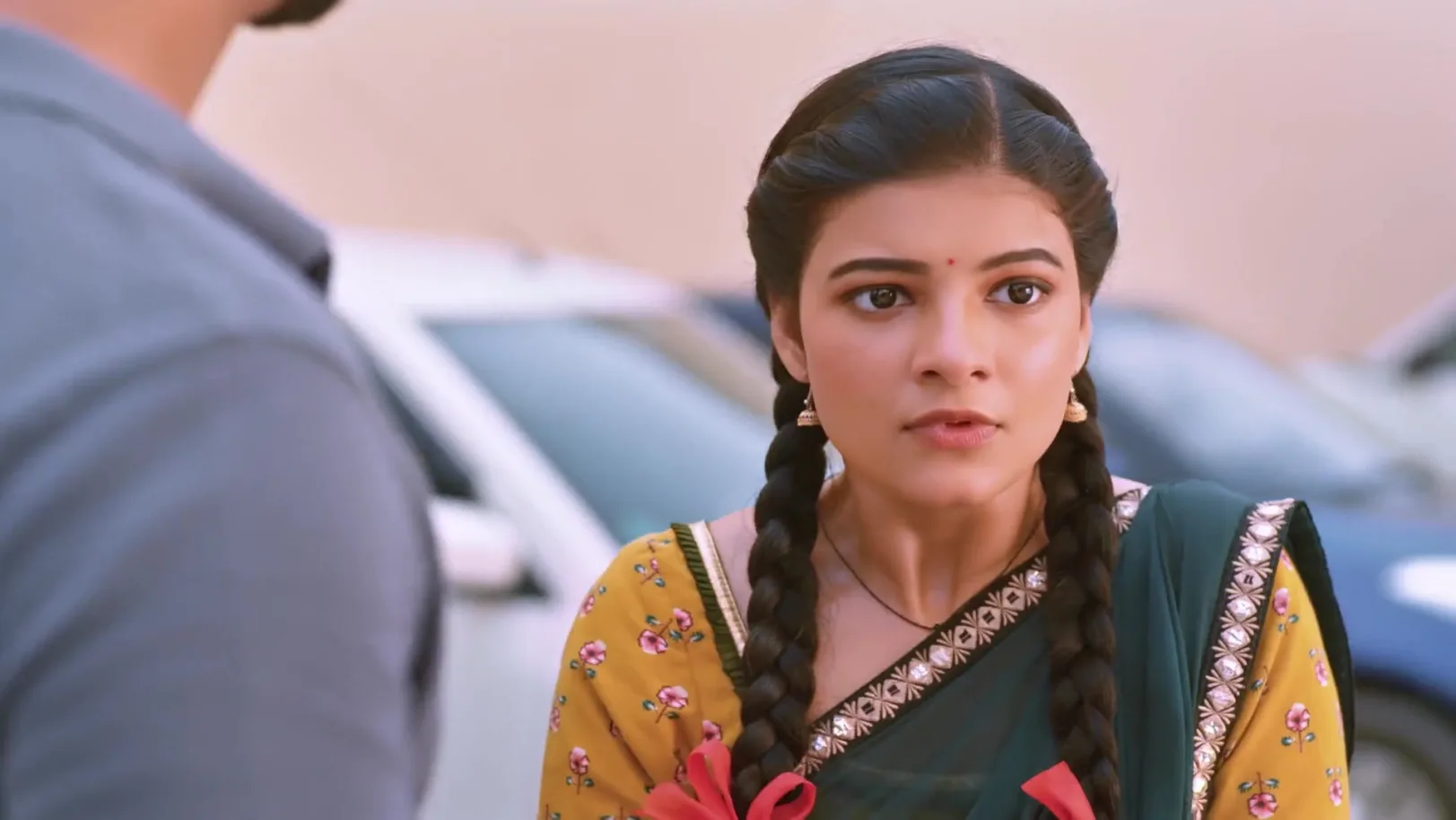 Ved and Saru Chase Kamini - Saru 