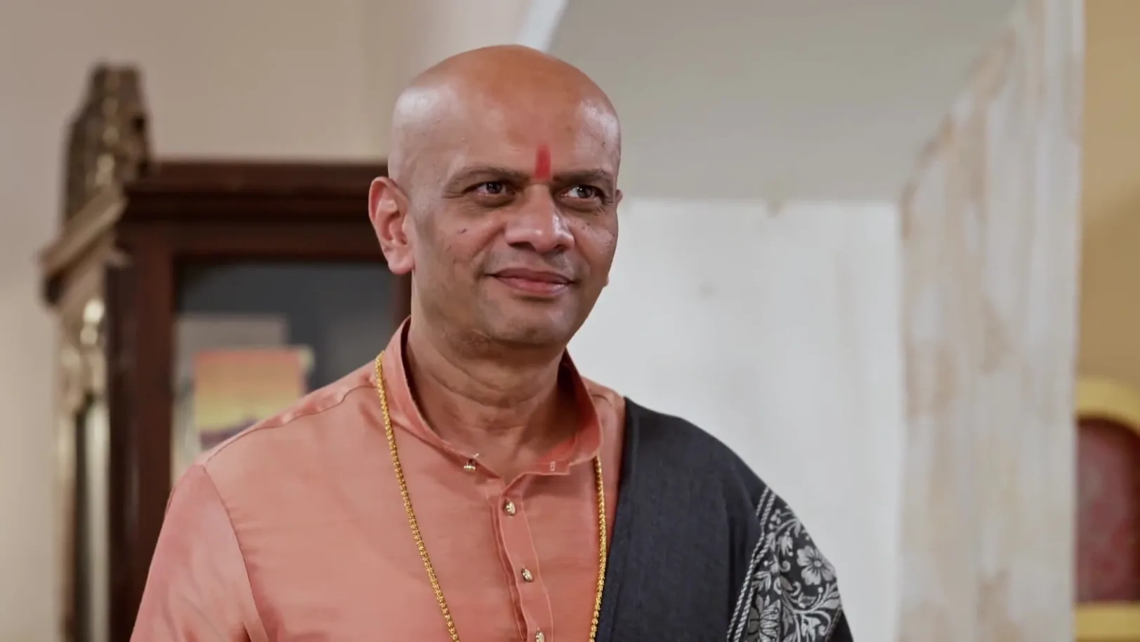 Meera Strangles Manjiri - Tula Japnar Aahe 