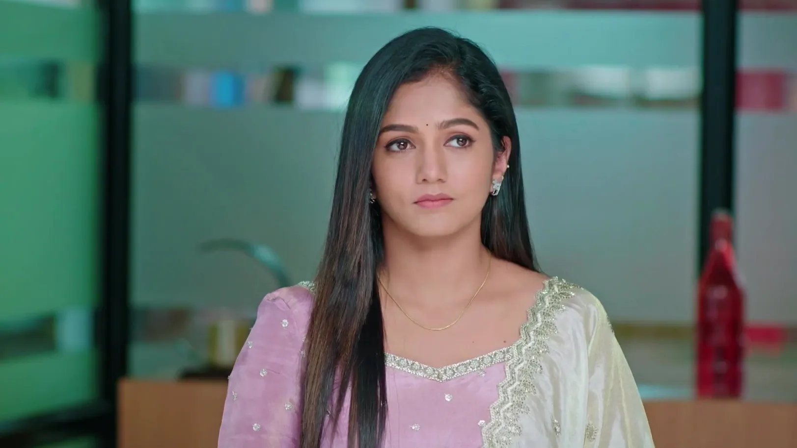 When Karna Confronts Nayanatara - Karna 