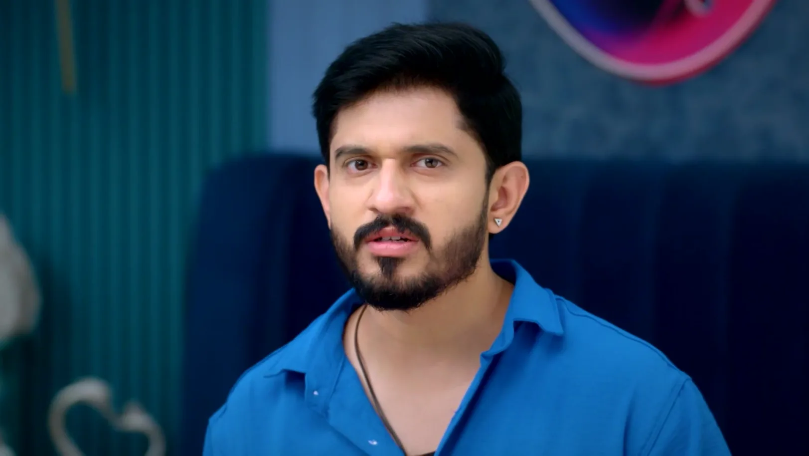 Vishal Scolds Isai - Paarijatham 