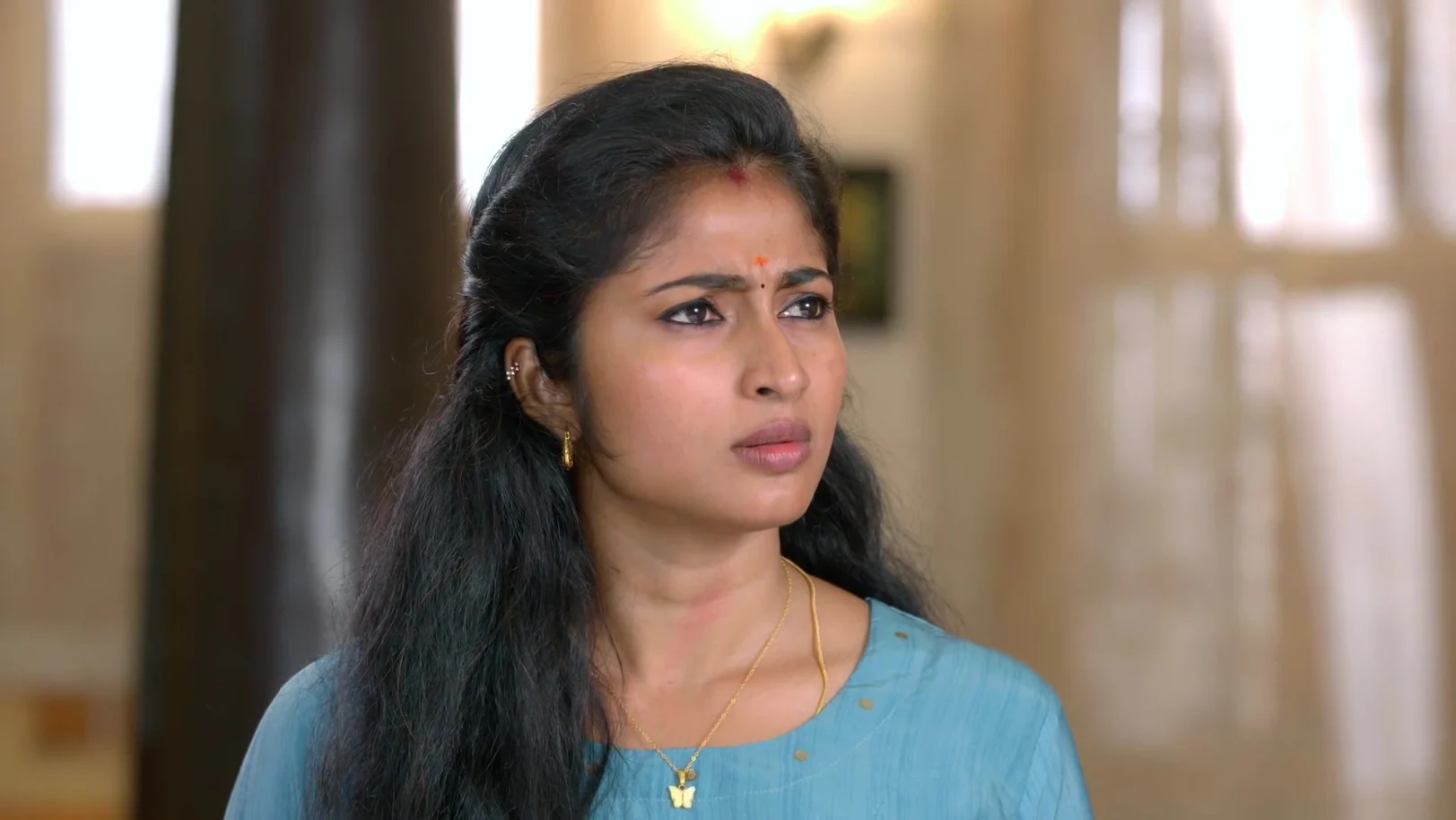 Viji Takes a Decision - Veera 