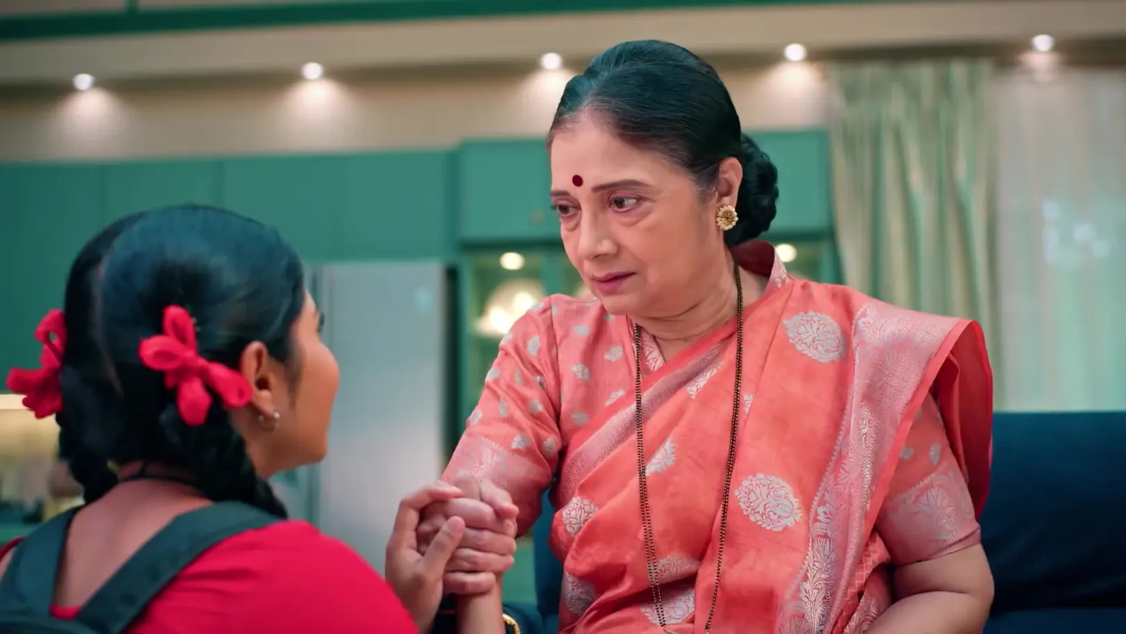 Kamini Gets Irked as Her Plan Fails - Kamali 