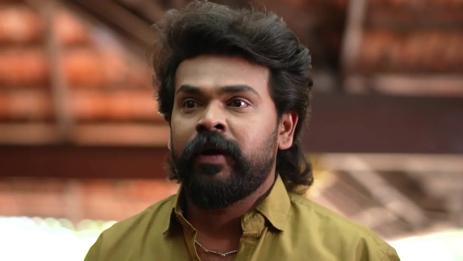 Sathyabhama Shares Her Concerns with Rohit - Kudumbashree Sharada 