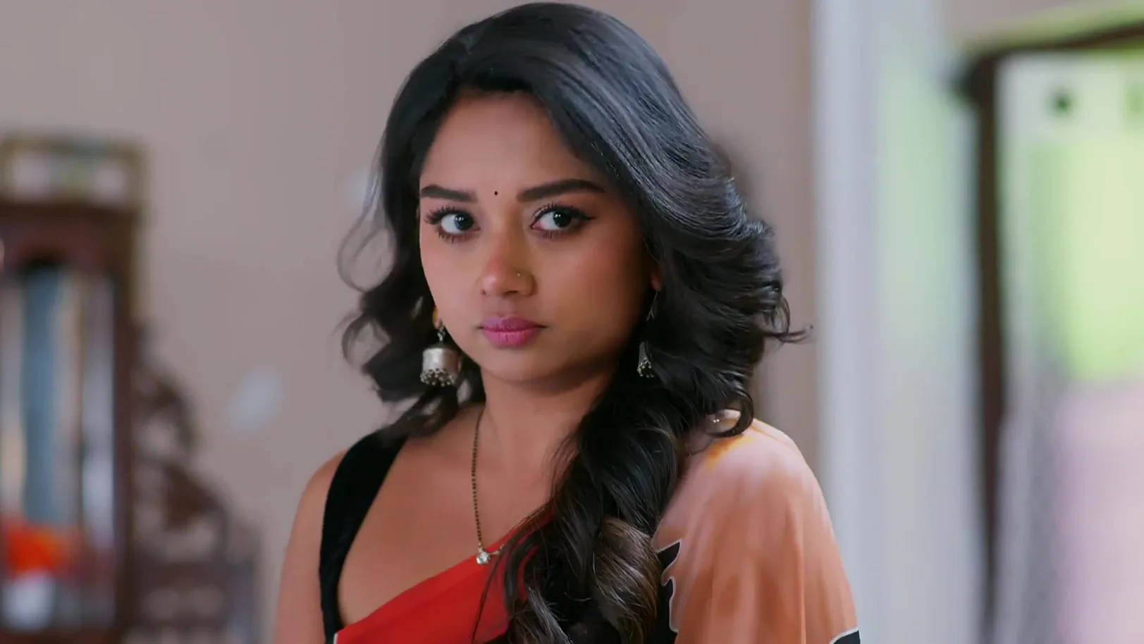 Charulata Shatters the Moment 25th February 2026 Webisode