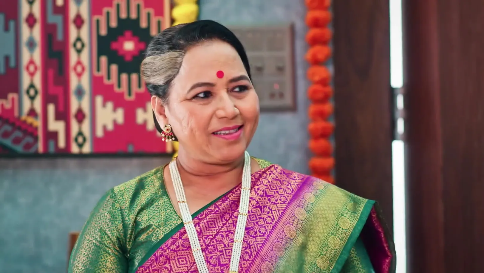 Kamini Insults Bandya - Kamali 
